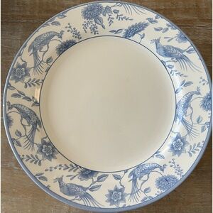 4 plates with bird motif